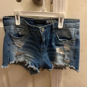 Aeropostale Jean Shorty Shorts Size 8, lightly worn